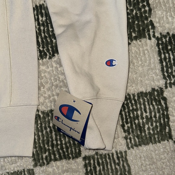 Champion Crew  Sweater - Picture 3 of 4